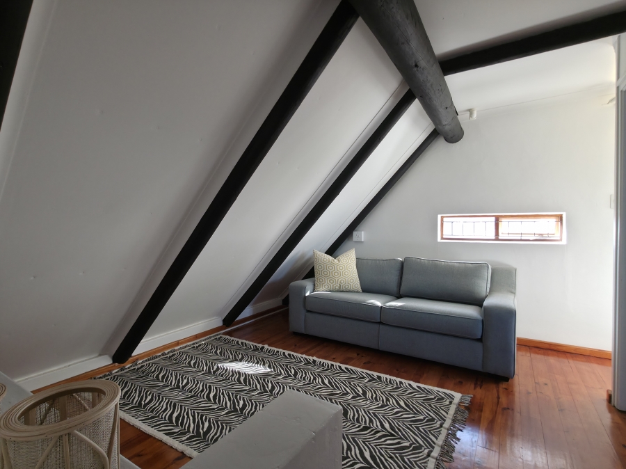 5 Bedroom Property for Sale in Wavecrest Eastern Cape